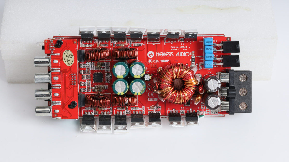 UM-1200X4D